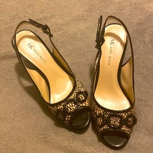AK ANNE KLEIN PUMPS, size 7